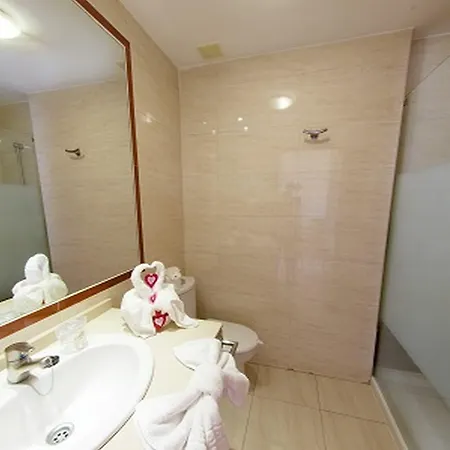Olas Appartement *